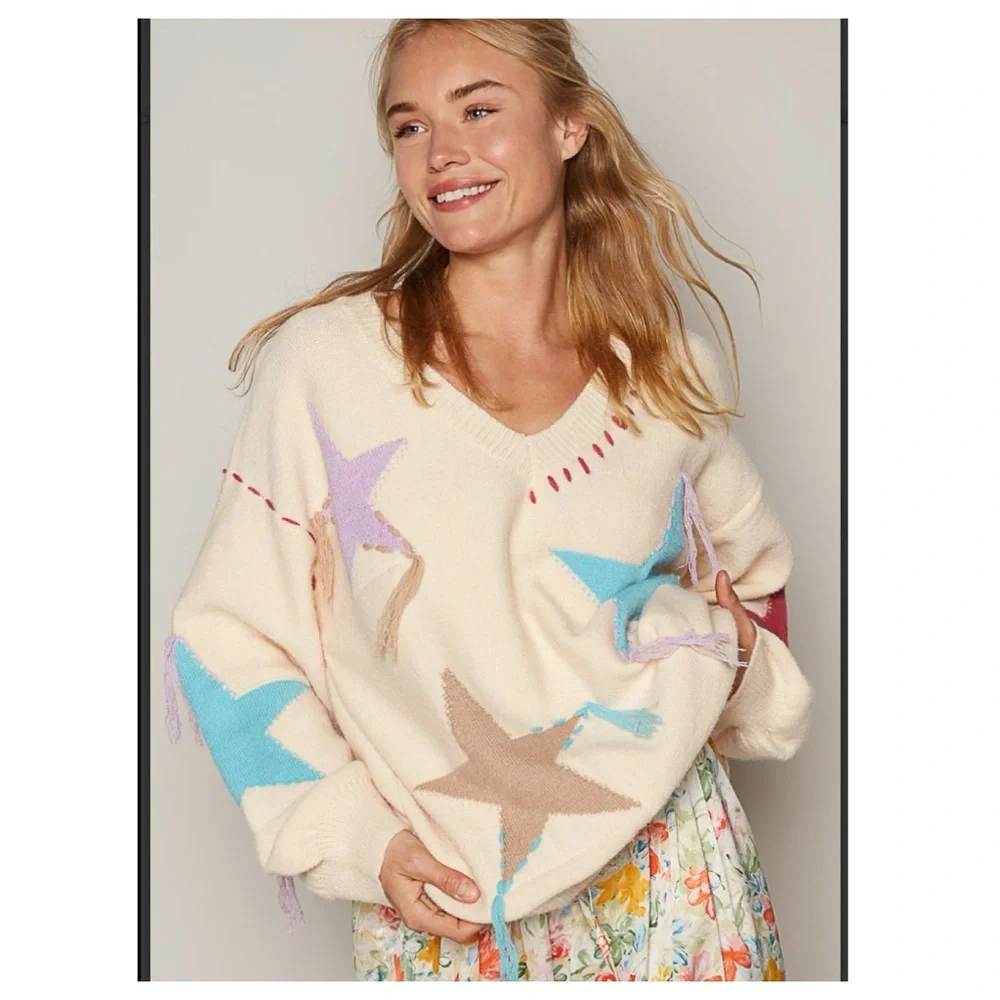 $40 start 332 ⬇️Pretty POL V neck star sweater - Picture 6 of 10